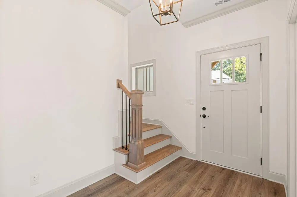 9839 Mayfly Road Ooltewah, TN 37363