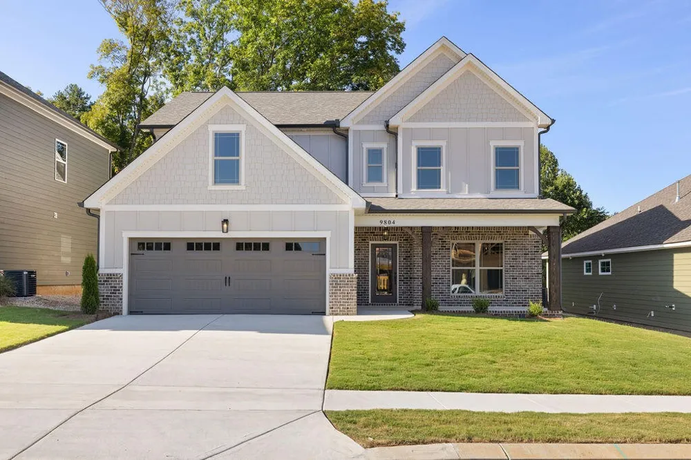 9804 Mayfly Road Ooltewah, TN 37363