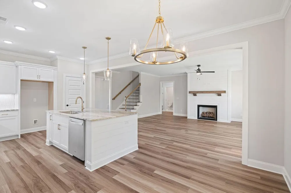 9804 Mayfly Road Ooltewah, TN 37363