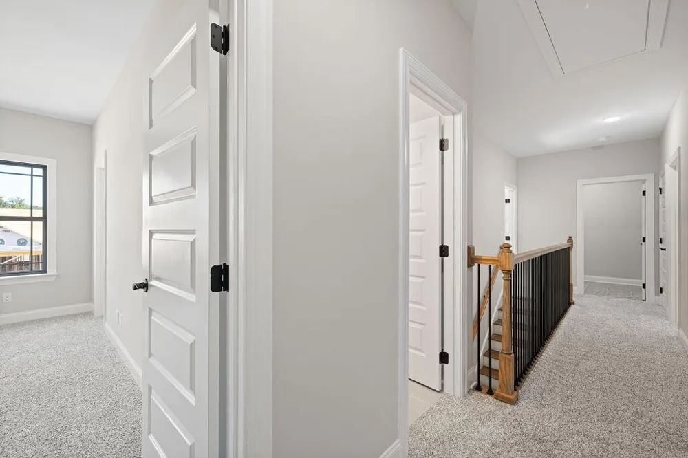 9804 Mayfly Road Ooltewah, TN 37363