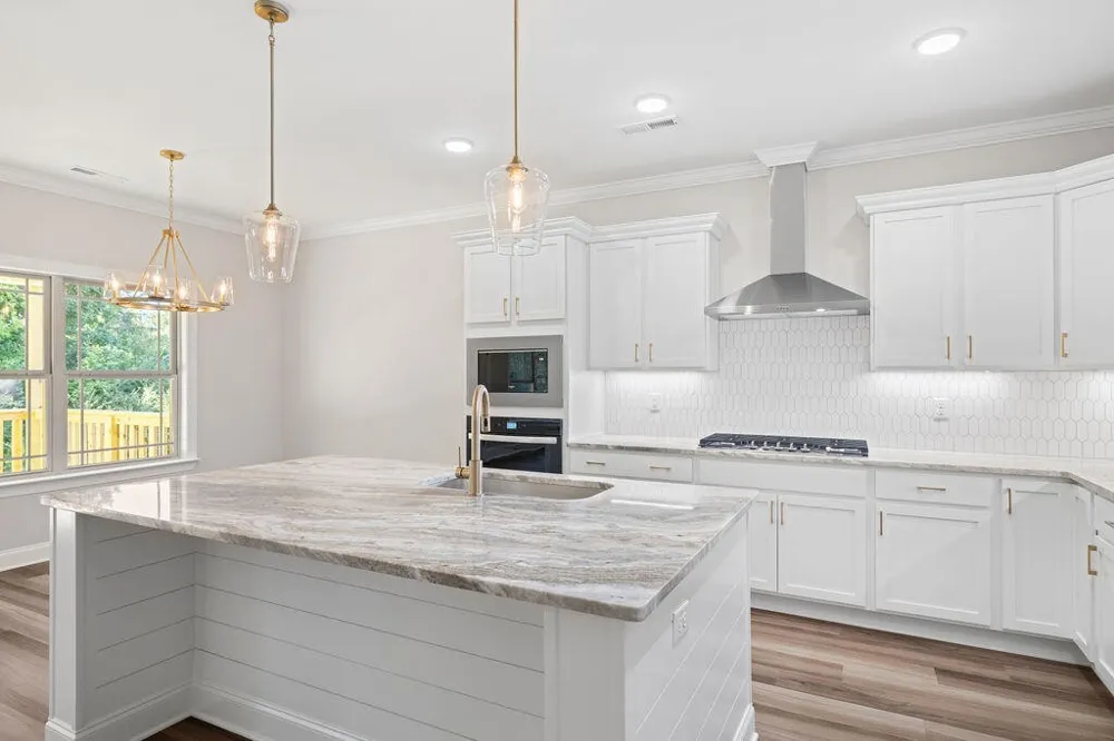 9804 Mayfly Road Ooltewah, TN 37363