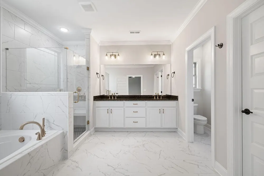 9804 Mayfly Road Ooltewah, TN 37363