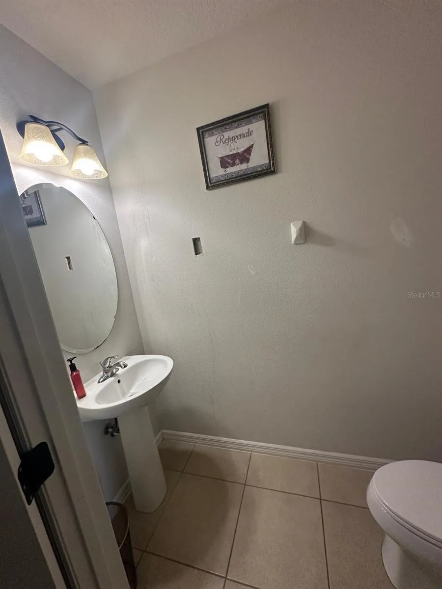 1382 RILEY CIRCLE Deland, FL 32724