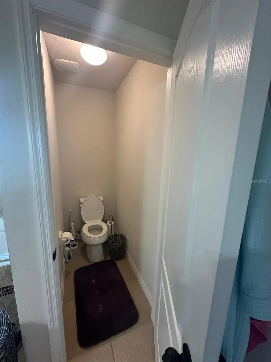 1382 RILEY CIRCLE Deland, FL 32724