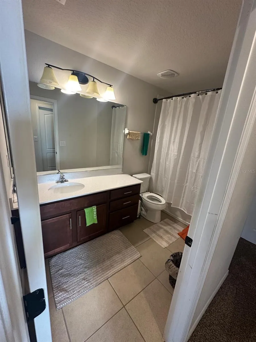 1382 RILEY CIRCLE Deland, FL 32724