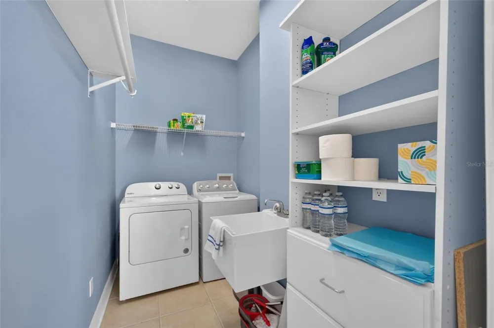6407 MAYRA SHORES LANE Apollo Beach, FL 33572
