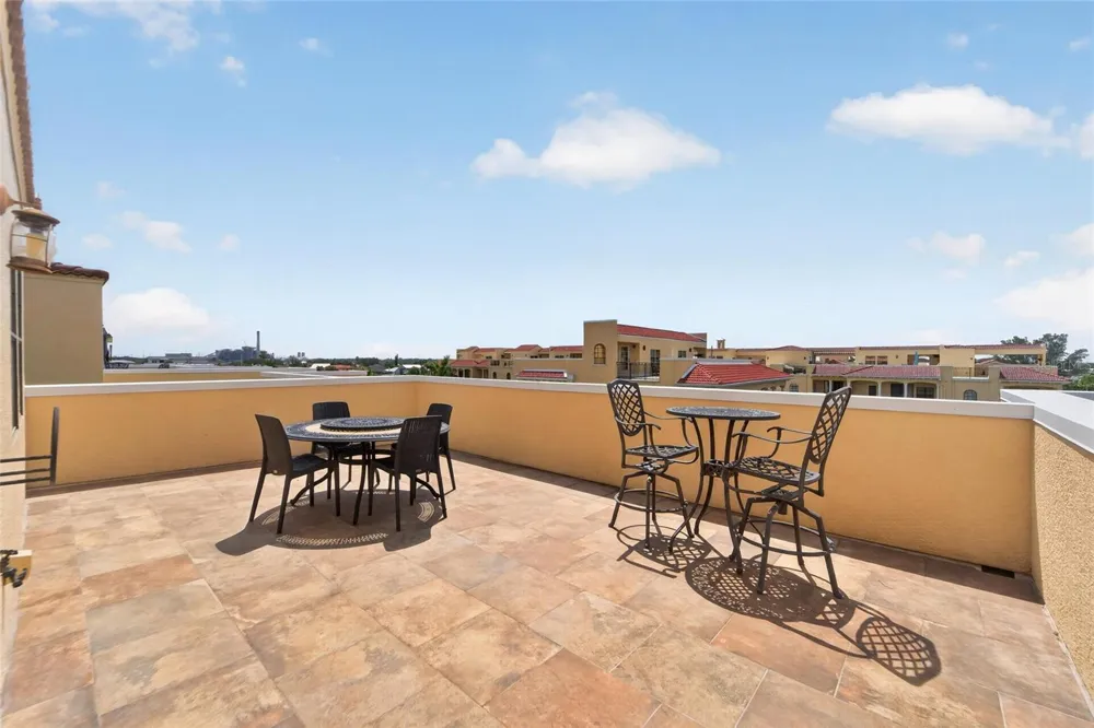 6407 MAYRA SHORES LANE Apollo Beach, FL 33572