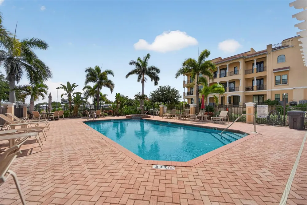 6407 MAYRA SHORES LANE Apollo Beach, FL 33572