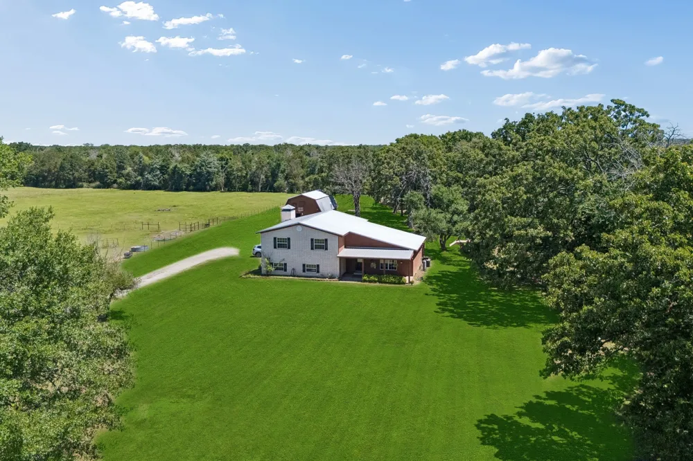 2986 Vz County Road 3208 Wills Point, TX 75169