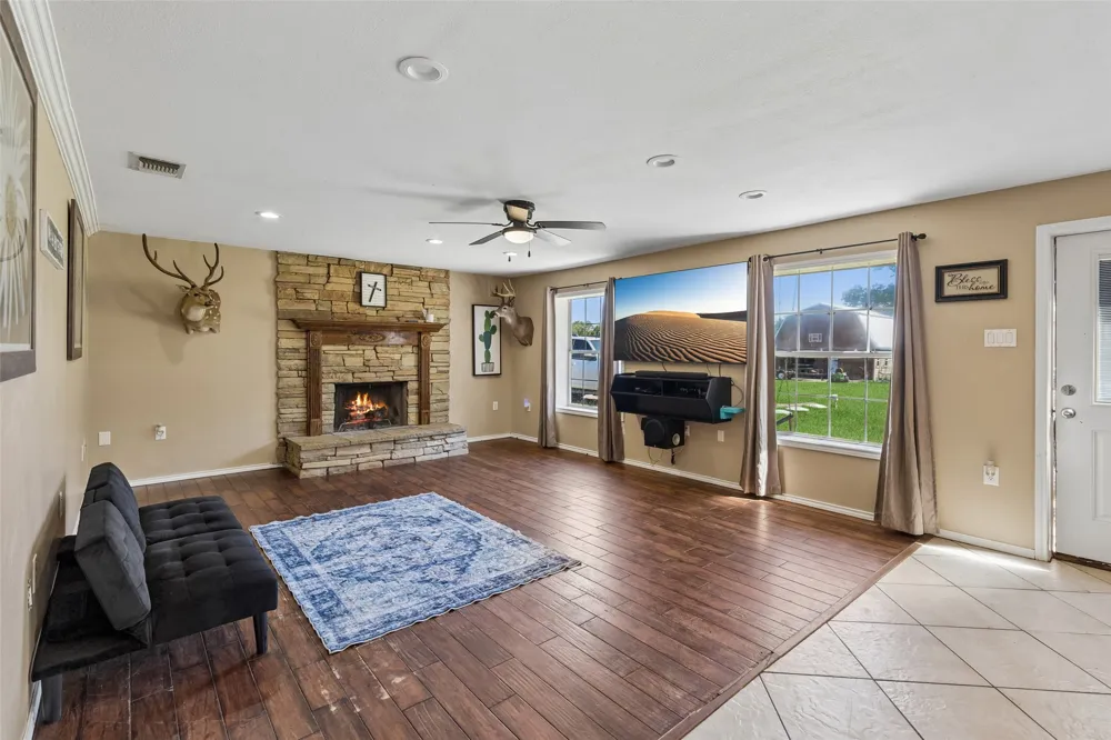 2986 Vz County Road 3208 Wills Point, TX 75169