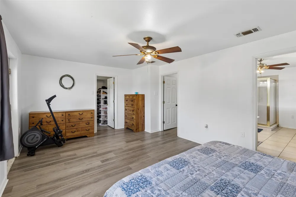 2986 Vz County Road 3208 Wills Point, TX 75169