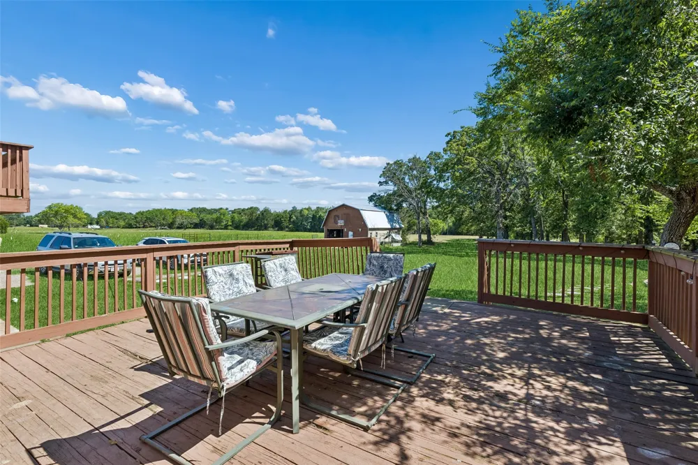 2986 Vz County Road 3208 Wills Point, TX 75169