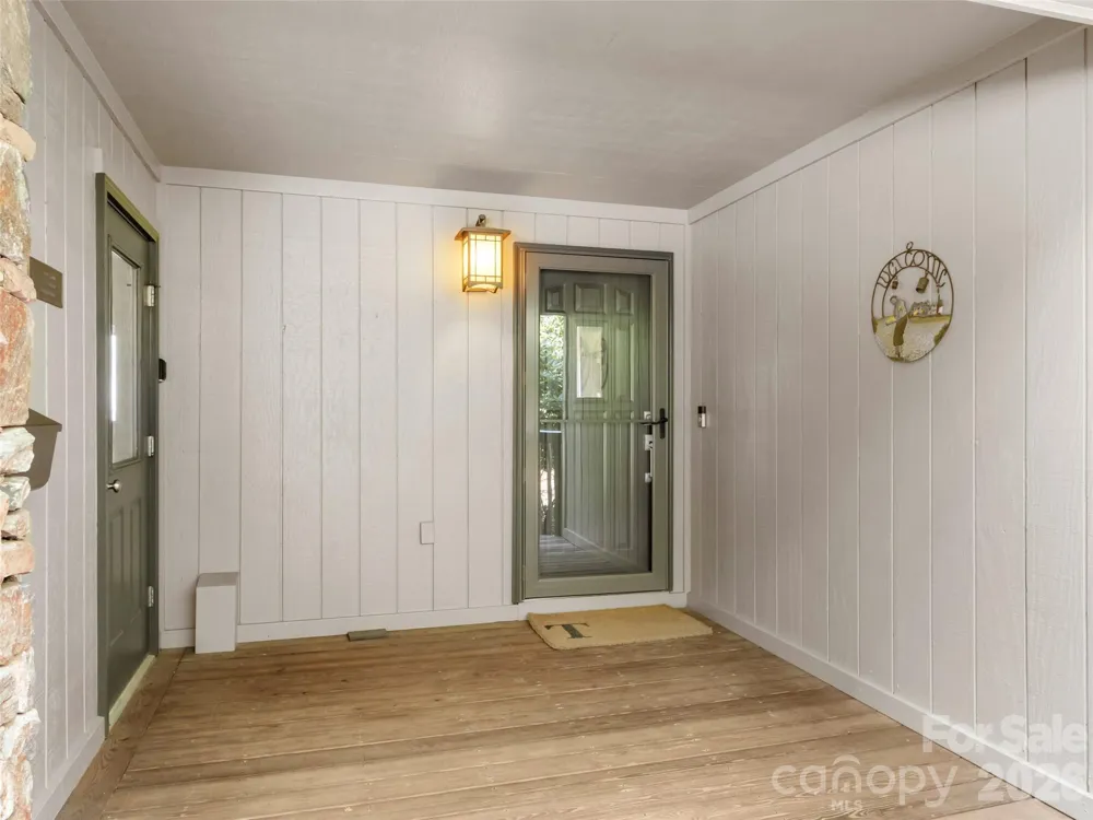 337 Rhododendron Lane Burnsville, NC 28714
