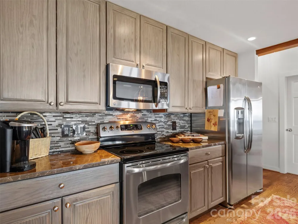 337 Rhododendron Lane Burnsville, NC 28714