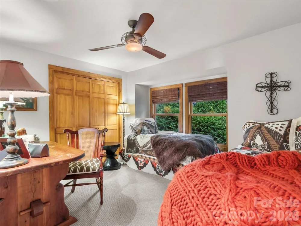 337 Rhododendron Lane Burnsville, NC 28714