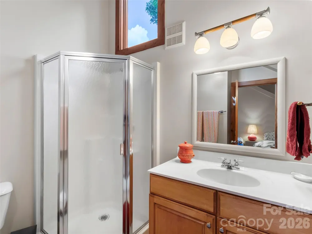 337 Rhododendron Lane Burnsville, NC 28714