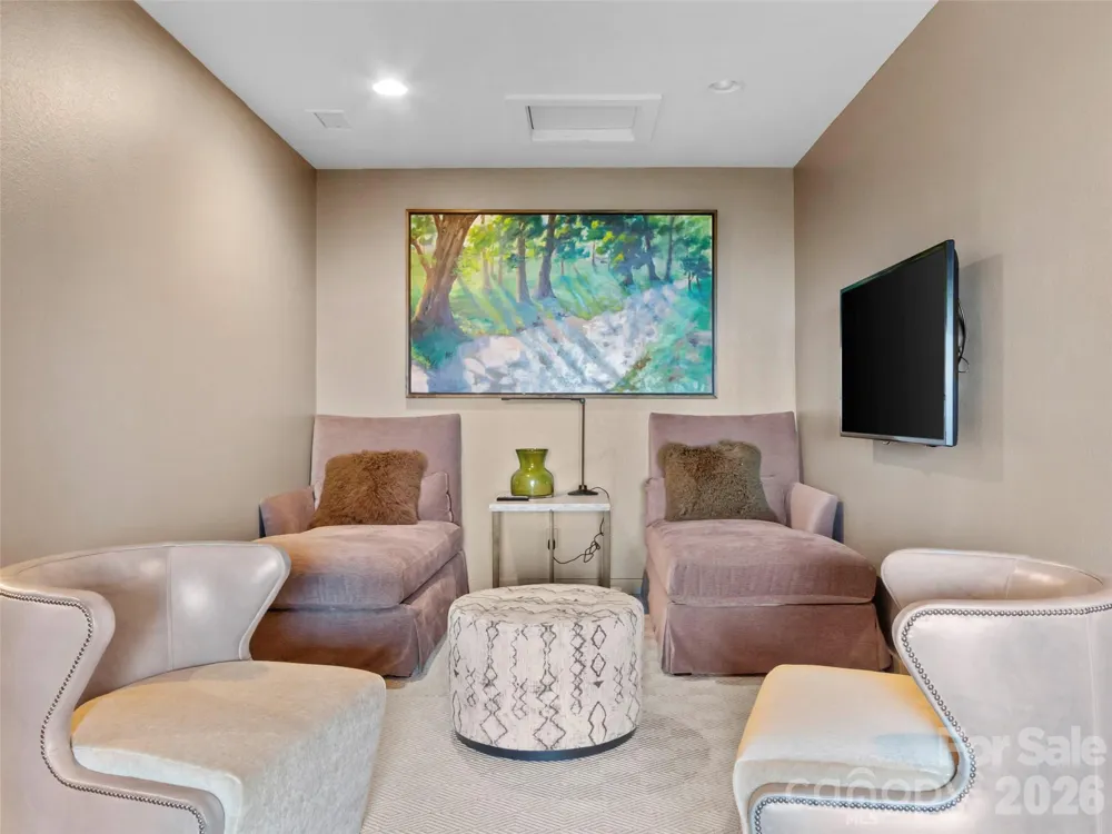 337 Rhododendron Lane Burnsville, NC 28714