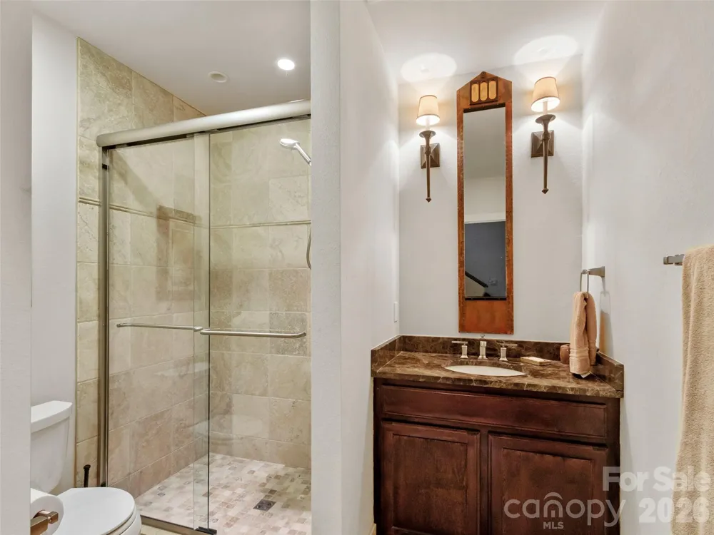 337 Rhododendron Lane Burnsville, NC 28714