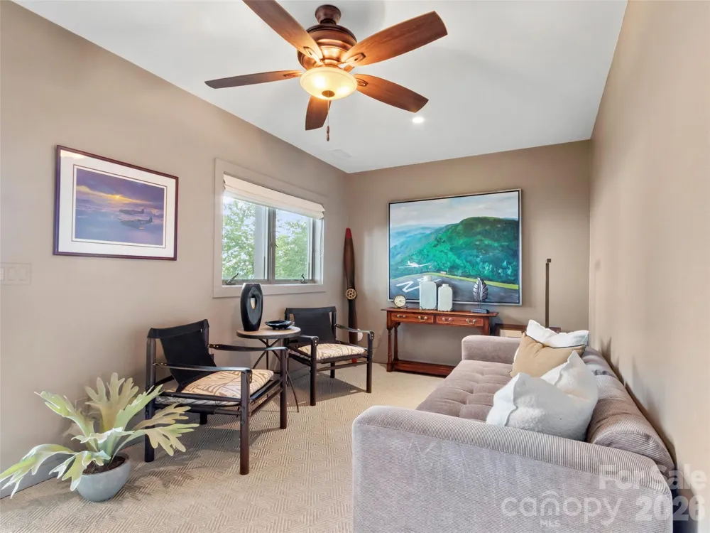 337 Rhododendron Lane Burnsville, NC 28714