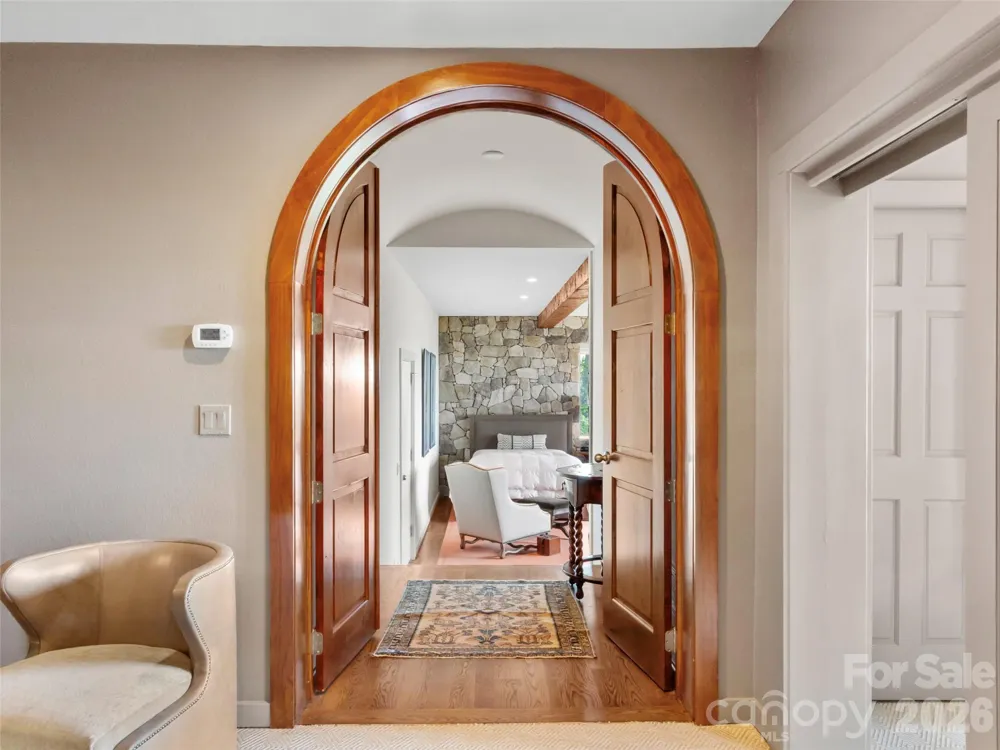 337 Rhododendron Lane Burnsville, NC 28714