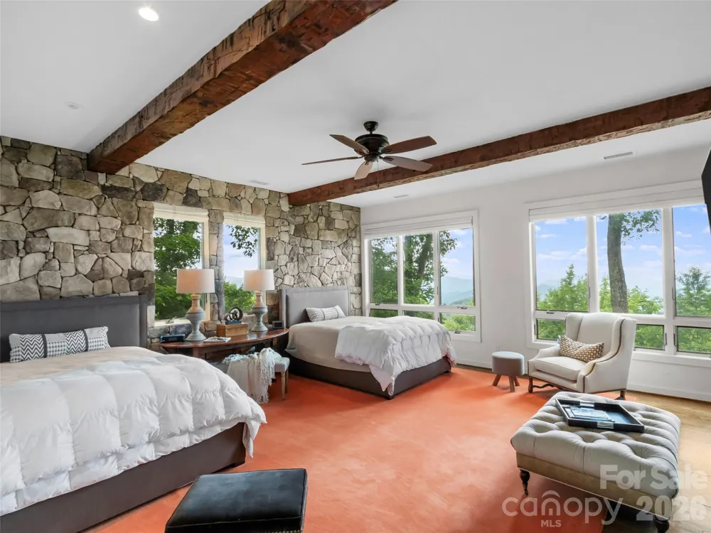 337 Rhododendron Lane Burnsville, NC 28714