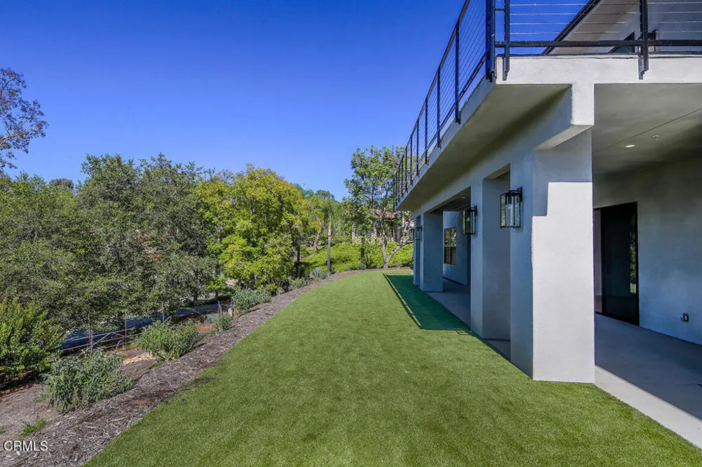 1048 Canyon Creek Place Escondido, CA 92025