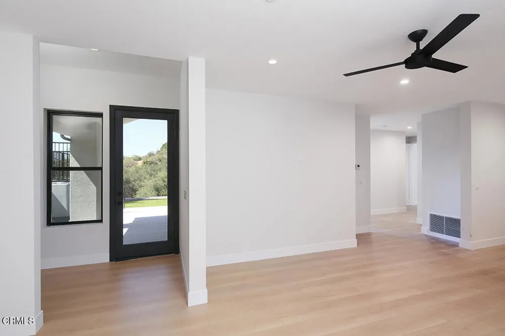 1048 Canyon Creek Place Escondido, CA 92025