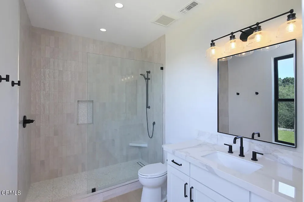 1048 Canyon Creek Place Escondido, CA 92025