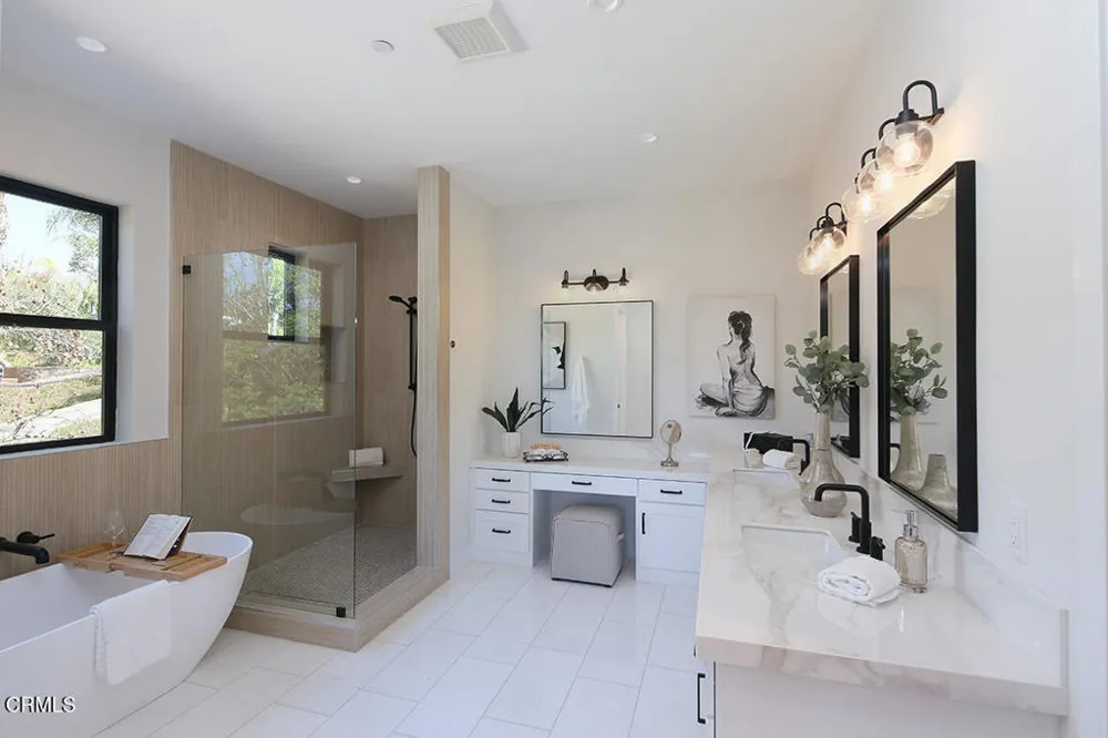 1048 Canyon Creek Place Escondido, CA 92025