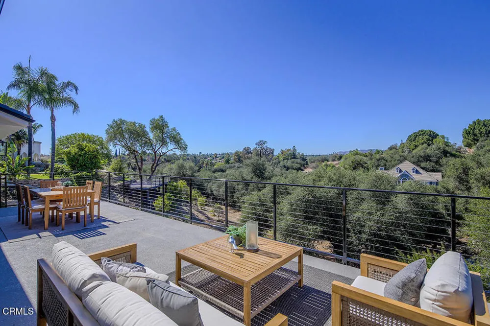 1048 Canyon Creek Place Escondido, CA 92025