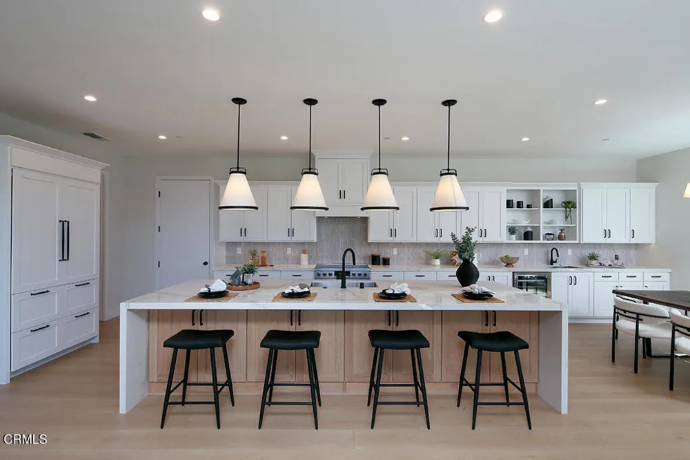 1048 Canyon Creek Place Escondido, CA 92025