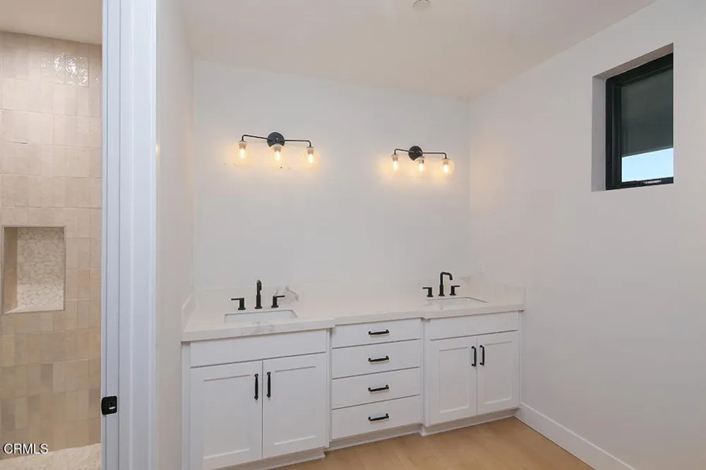 1048 Canyon Creek Place Escondido, CA 92025