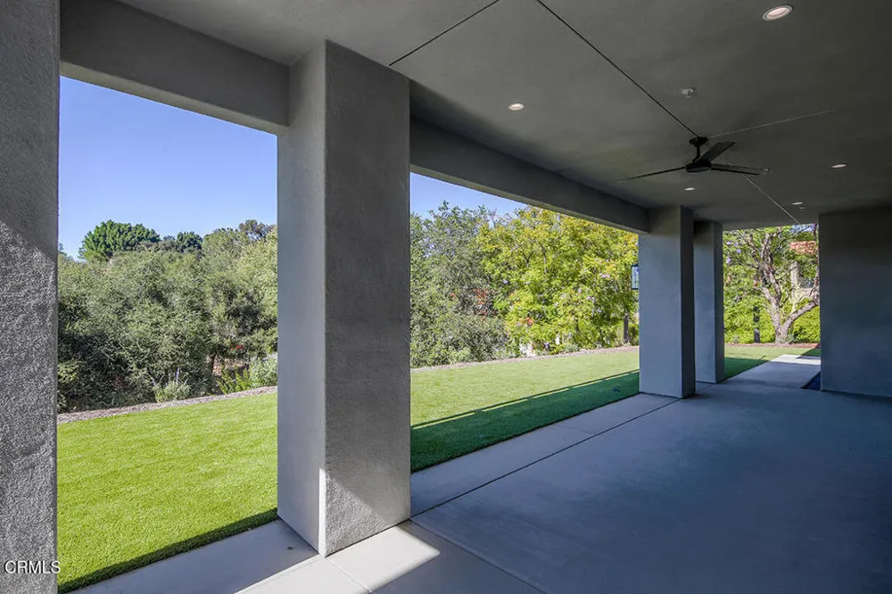 1048 Canyon Creek Place Escondido, CA 92025