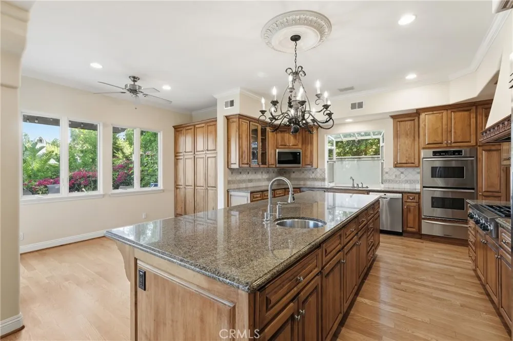 1206 3rd Street Manhattan Beach, CA 90266