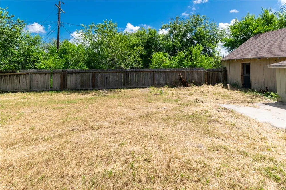 410 Hoover Street Taft, TX 78390