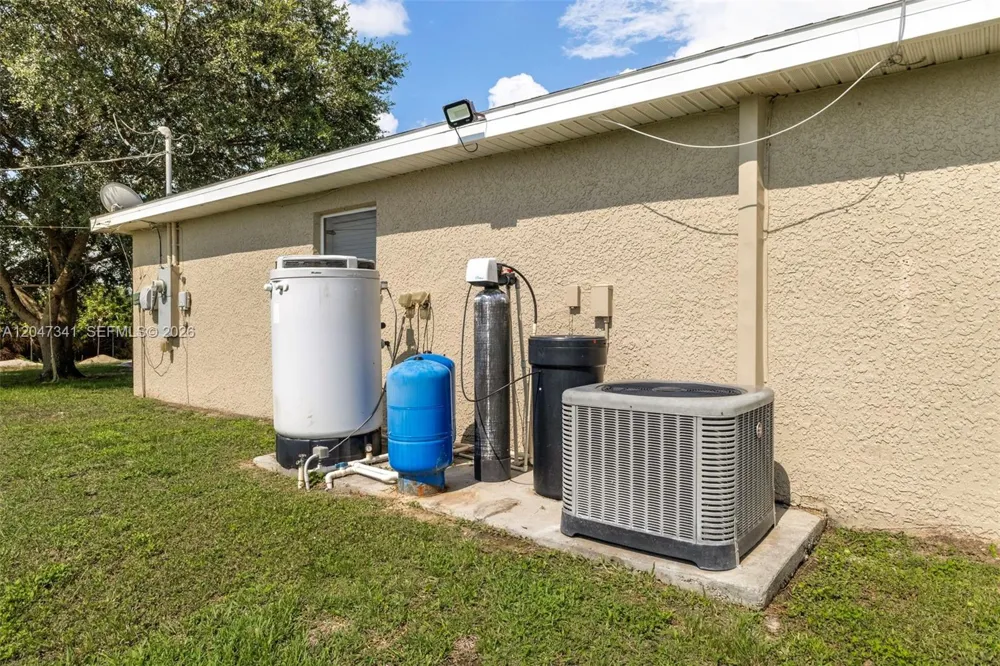 2501 57th Street West Lehigh Acres, FL 33971