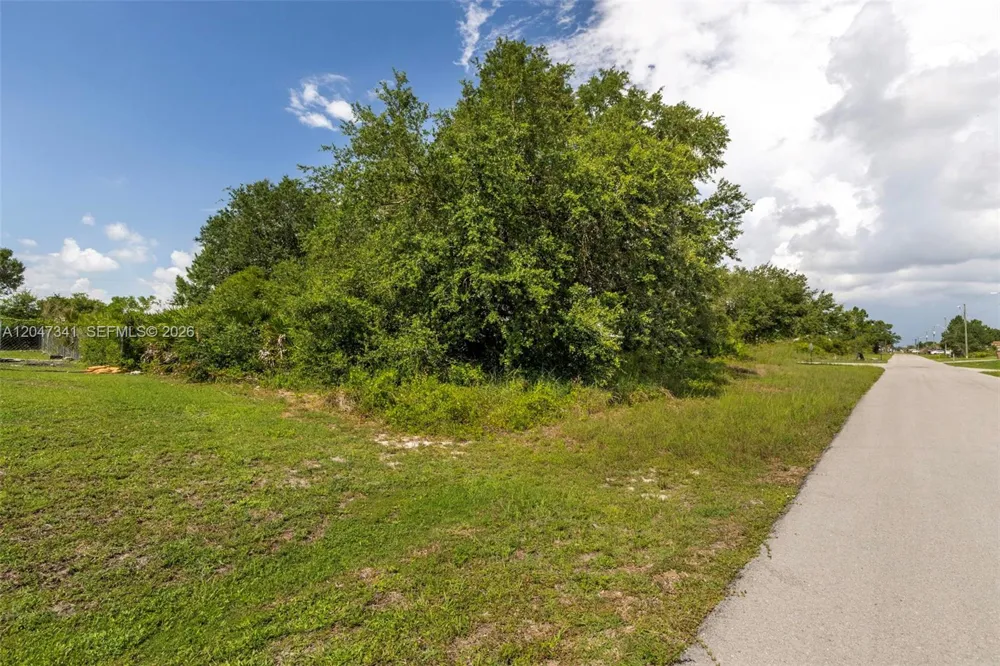 2501 57th Street West Lehigh Acres, FL 33971