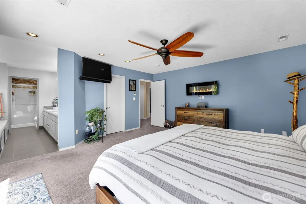 15212 NE Winsor Drive Brush Prairie, WA 98606