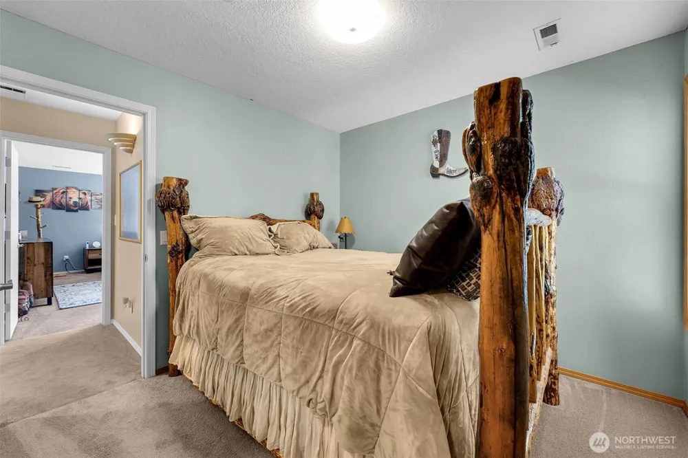 15212 NE Winsor Drive Brush Prairie, WA 98606