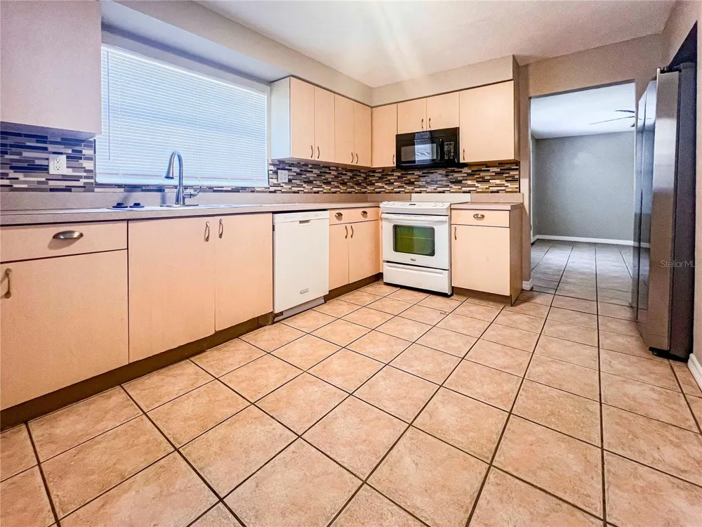 2137 ROSELAWN STREET #A Sarasota, FL 34231