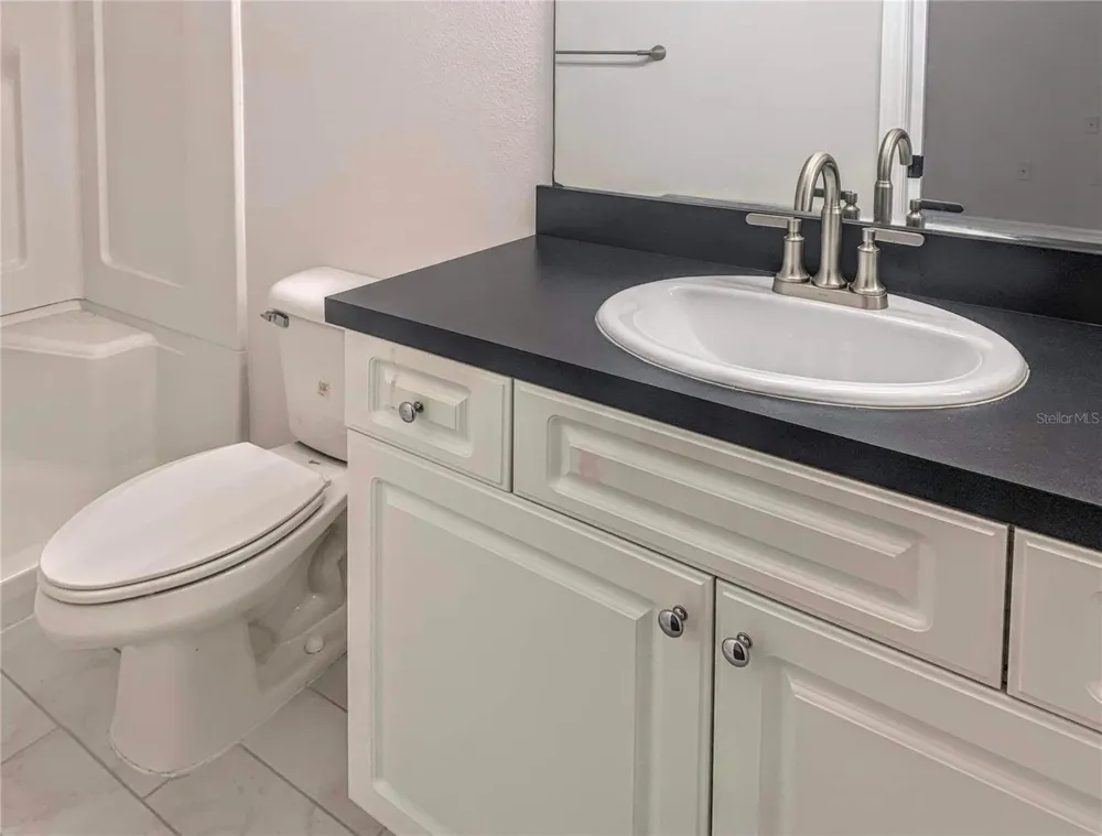 5440 KENSINGTON STREET Sarasota, FL 34232