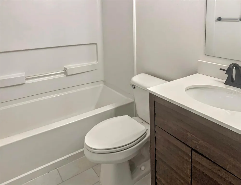 5440 KENSINGTON STREET Sarasota, FL 34232