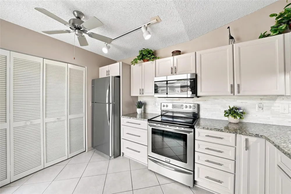 3446 BEEKMAN PLACE #50 Sarasota, FL 34235