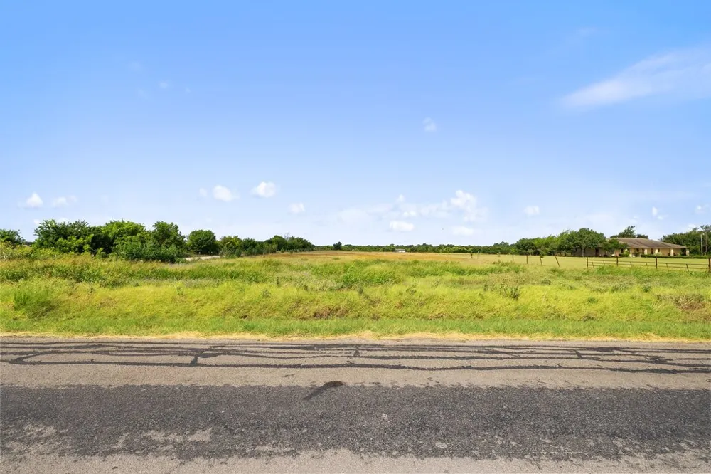 1920 County Road 130 Hutto, TX 78634