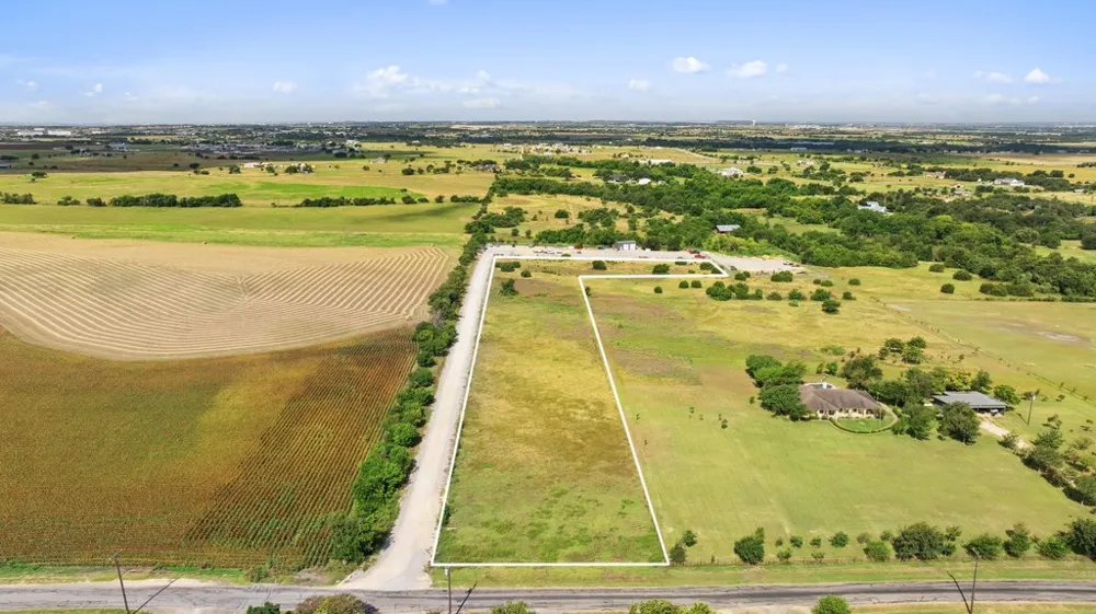 1920 County Road 130 Hutto, TX 78634
