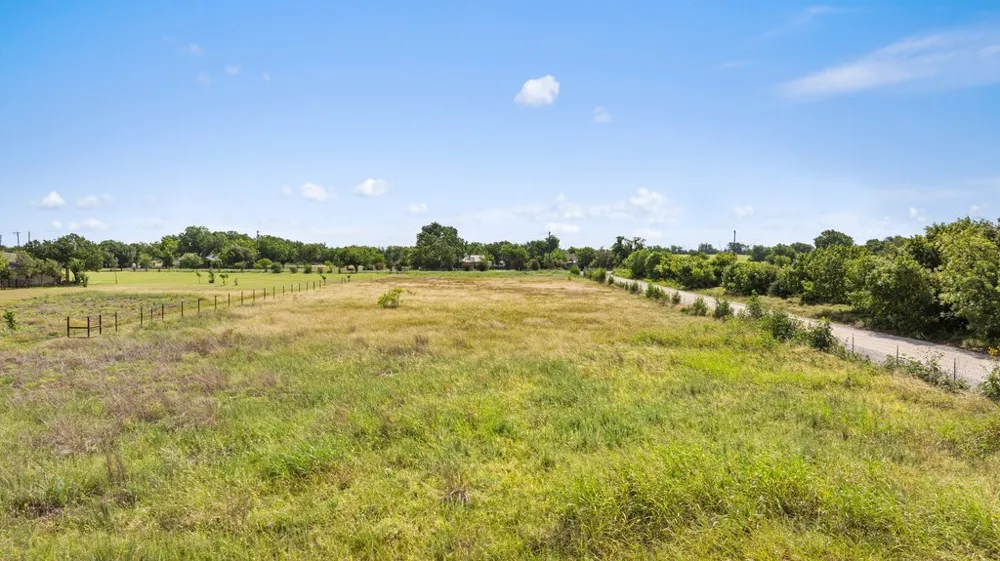1920 County Road 130 Hutto, TX 78634