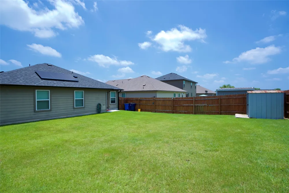 1041 Dumfries Drive Seguin, TX 78155