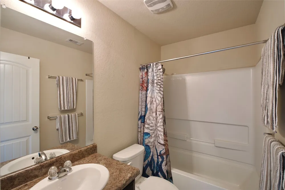1041 Dumfries Drive Seguin, TX 78155