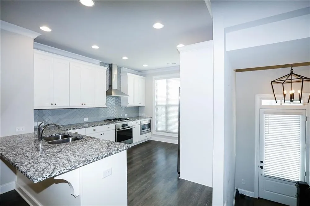 2117 Parkside Glen View Duluth, GA 30097