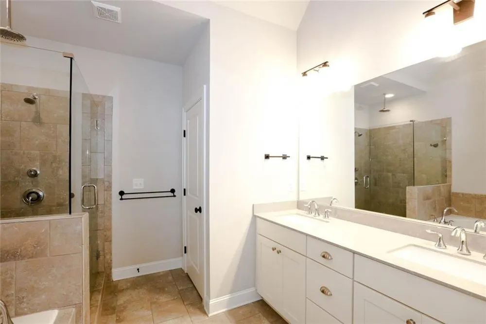 2117 Parkside Glen View Duluth, GA 30097